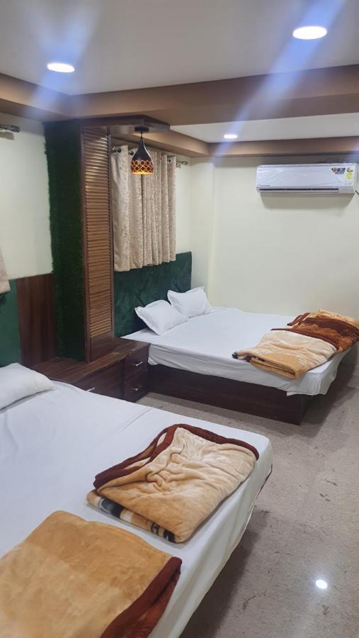 Green Leaf Hotel Удджайн Екстер'єр фото