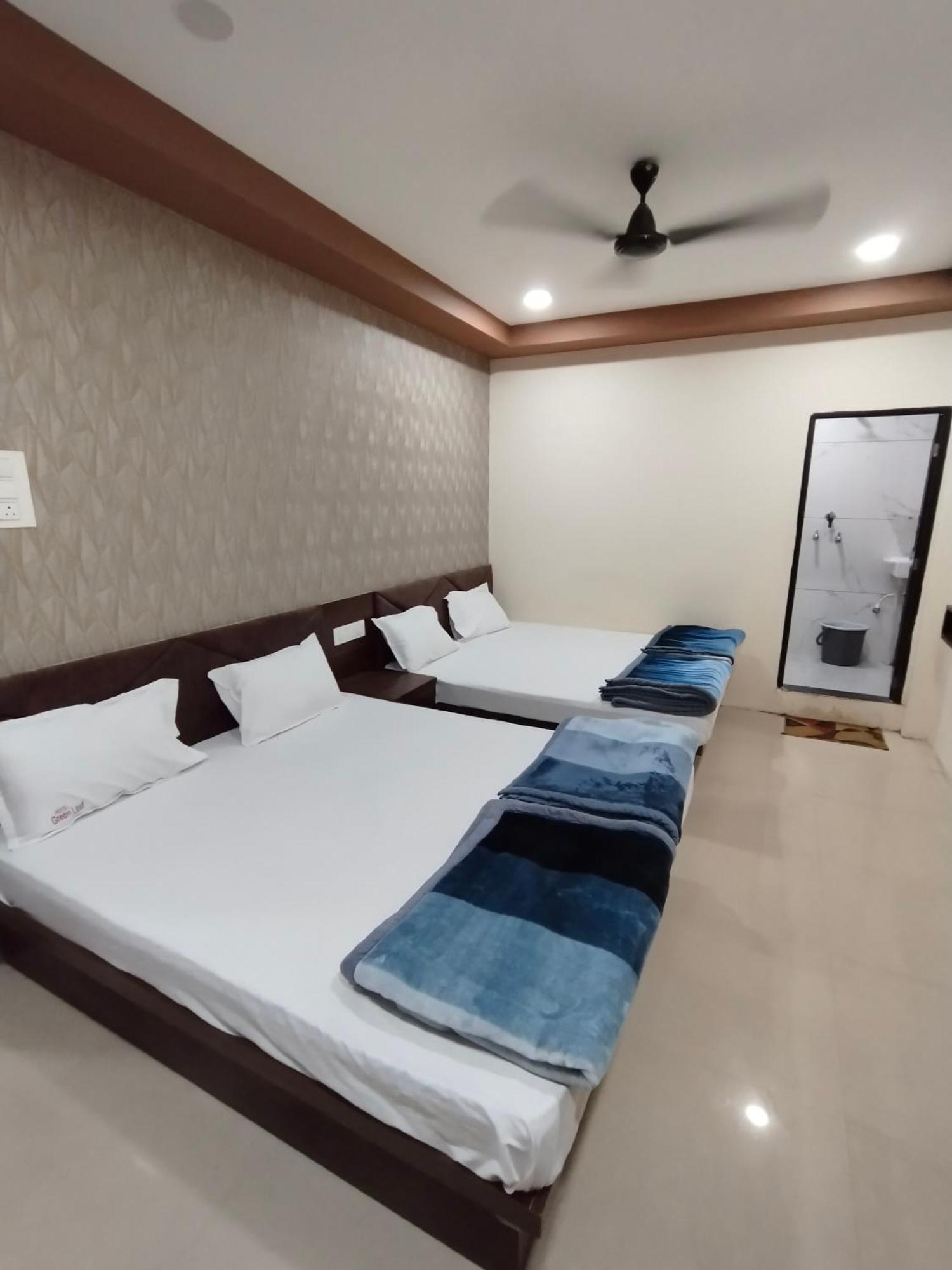 Green Leaf Hotel Удджайн Екстер'єр фото